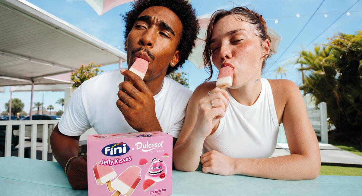Fini y Dulcesol convierten los “besitos” y la fresa en helado