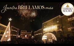 La Navidad de Ribadavia brilla con el alumbrado de Ferrero Rocher