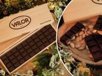 Valor lanza 17.000 unidades de su Turrón de Chocolate Premium