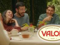 La última campaña de Chocolates Valor pone el acento en “el placer de ser adulto”