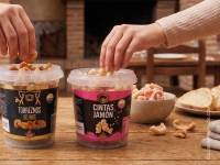 Aperitivos Flaper renueva la imagen de sus gamas de Cintas de Jamón y Torreznos de Morro