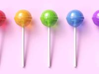 ¿De dónde viene la idea del caramelo con palo?