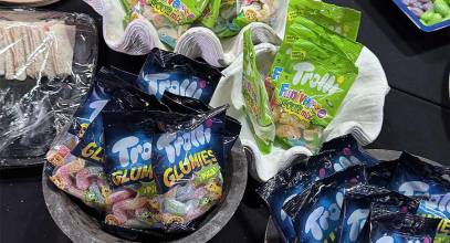 Trolli endulza la gala de Los40 Music Awards Santander con más de 2.000 bolsas de chucherías