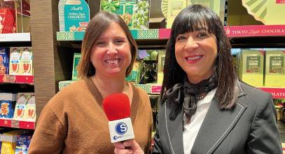 Anna Pérez, Directora de Marketing de Lindt & Sprüngli Iberia junto a Lola Fernández Paniagua, directora de Dulces Noticias