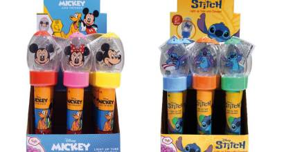 Migueláñez ilumina el lineal con las figuras luminosas y proyectores de Mickey y Stitch