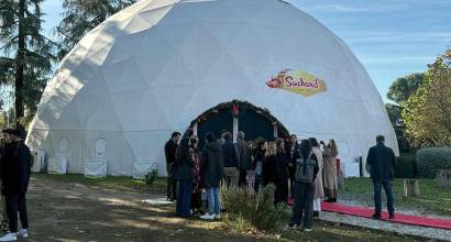 La magia navideña de Suchard viaja por todo el universo en su nuevo spot