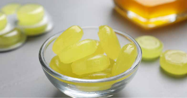 ¿Conocías que un posible origen del caramelo era un remedio para la tos?