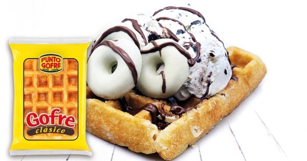 Punto Gofre refresca el momento dulce: Receta de Punto Gofre con Filipinos Blancos y helado de stracciatella