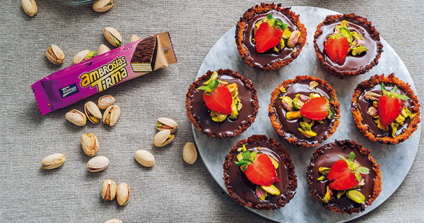 Ambrosías Tirma, una dulce opción en repostería: Receta de Tartaletas de choco-pistacho