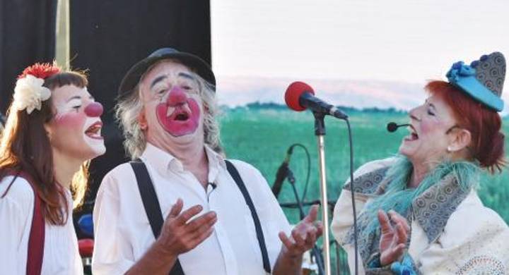 Payasos Sin Fronteras lleva alegría y humor a los desfavorecidos en Madrid