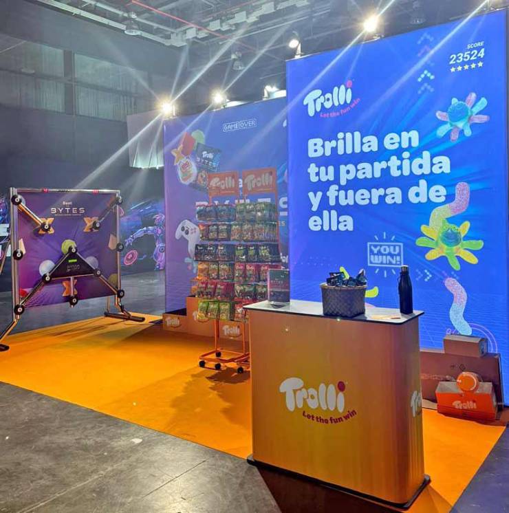Trolli inunda la Gran Vía con sus pulpos pintalenguas